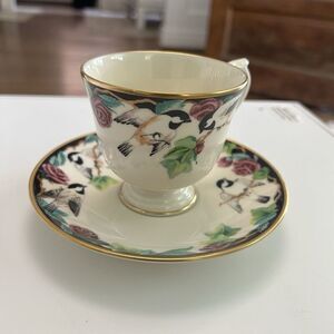 Vintage Lenox Birds of America collection 1993 Chickadee tea cup and saucer